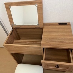 ドレッサー