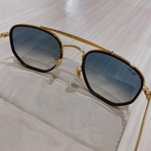 【Ray-Ban】サングラス(購入¥27,830→販売¥10,500)