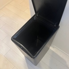 JOBSON 自動ゴミ箱の画像