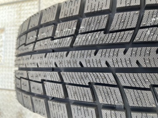 新品　YOKOHAMAスタッドレスタイヤ　185/65R15