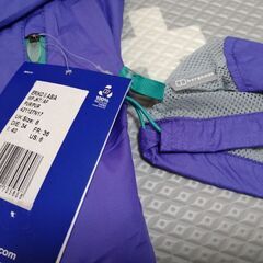 新品タグ付　berghaus 超軽量ナイロンジャケットの画像
