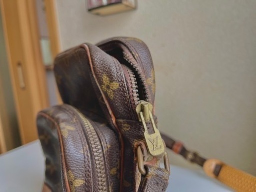 ルイ・ヴィトン アマゾン ショルダーバッグ モノグラム M45236