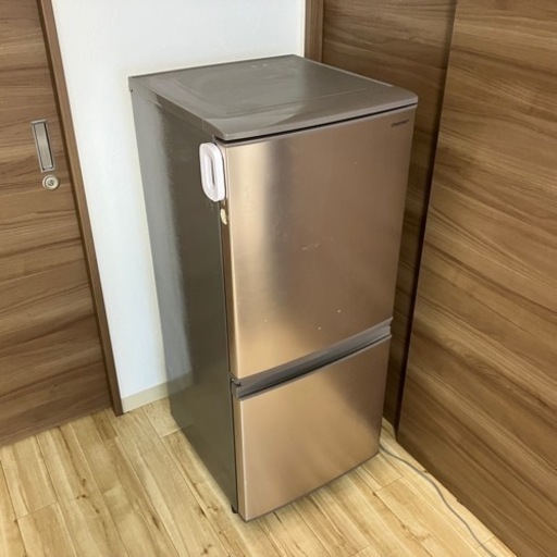 動作品 シャープ 冷凍冷蔵庫 137L SJ-D14 2019年製造 冷蔵庫 ノンフロン 2ドア