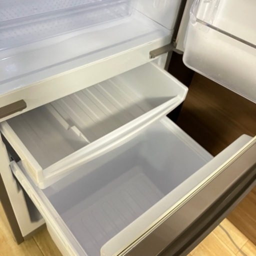 動作品 シャープ 冷凍冷蔵庫 137L SJ-D14 2019年製造 冷蔵庫 ノンフロン 2ドア