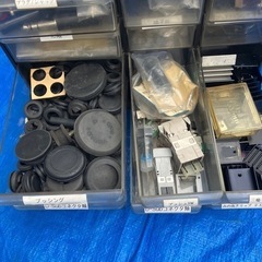 （お取引き中）ジャンクパーツ（ケース付）の画像