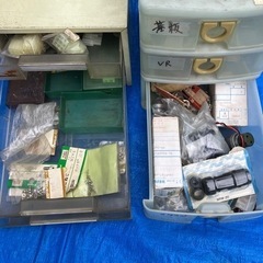 （お取引き中）ジャンクパーツ（ケース込み）の画像
