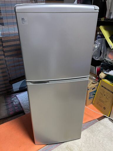 【値下げしました！】【中古/美品】【上尾での引取り限定】三洋電機　サンヨー　ノンフロン冷凍冷蔵庫 137L　SR-141P