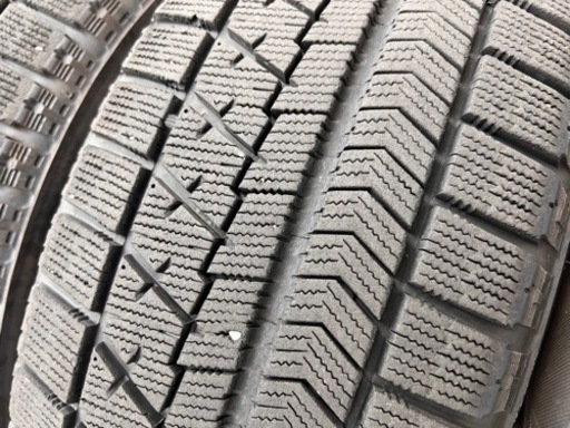 215/60R16 ブリヂストン ブリザック VRX スタッドレス マークX エスティマ クラウン オデッセイ