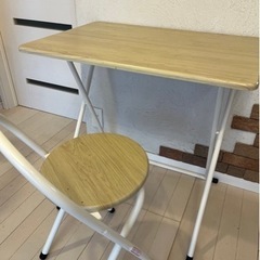 折り畳み机椅子セット　の画像