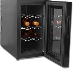 最終値下げです！！アイリスオーヤマ ワインセラー 8本収納 25...