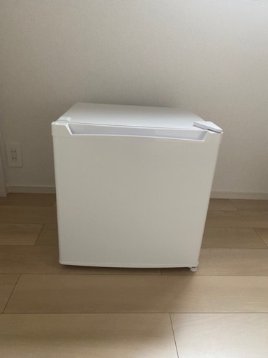 小型冷蔵庫　アイリスオーヤマ46L PRC-B051D 2022年製