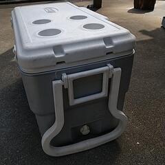 コールマンクーラーボックスの画像