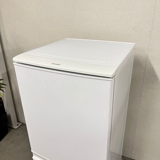  14105  SHARP 一人暮らし2D冷蔵庫  137L ◆大阪市内・東大阪市他 5,000円以上ご購入で無料配達いたします！◆ 