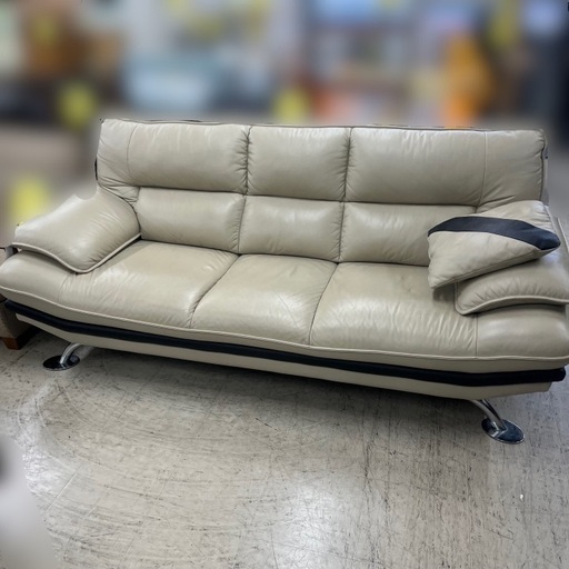 J2764 【値下げ！】ニトリ NITORI  本革 レザー3人掛けソファ ロゾ4 モダンデザインソファ 3人掛けセミハイバックソファ クリーニング済み 新品参考価格116,100円