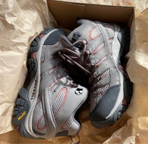 新品未使用☆ MERRELL メレル　トレッキングシューズ