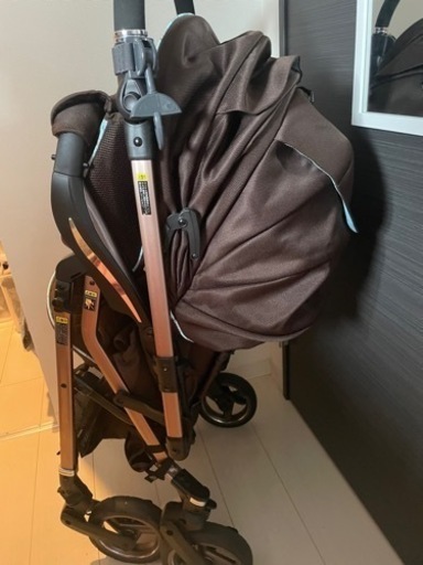 値段交渉ok【大型フットマフ付き】ピジョン プレミージュ プレミアム