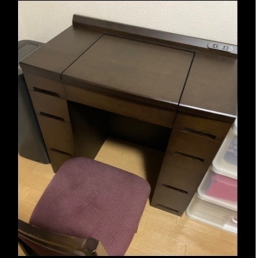 パルモのドレッサーです。