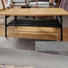 折りたたみ長テーブルの画像