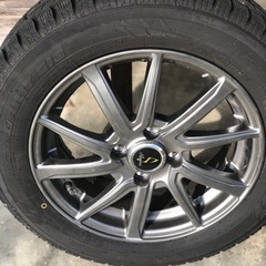 AQUA用のスタッドレスタイヤ175.65R15