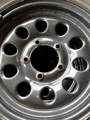 冬用 jb74 ジムニーシエラ スタッドレスタイヤ ヨコハマジオランダー 215/80R/15 溝あり 4本セット