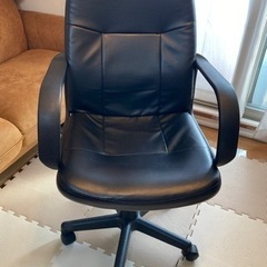 只今相談中【美品】高級感ある　革製オフィスチェア　デスクチェア