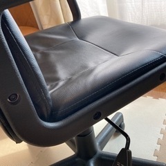 只今相談中【美品】高級感ある　革製オフィスチェア　デスクチェアの画像
