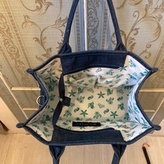 バッグ　ハンドバッグ　2WAY カバン　ディズニー　アリエルの画像