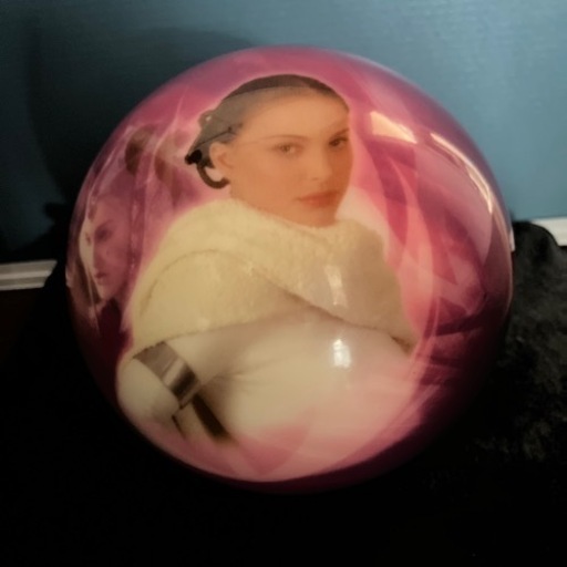 ボウリングボール