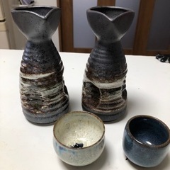 熱燗徳利(２合)2本、お猪口2つ
