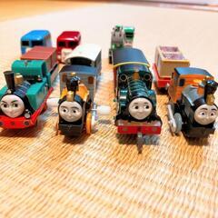 カプセルプラレールトーマスセット