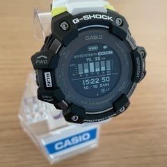 Gショック　GBD-H1000 white
