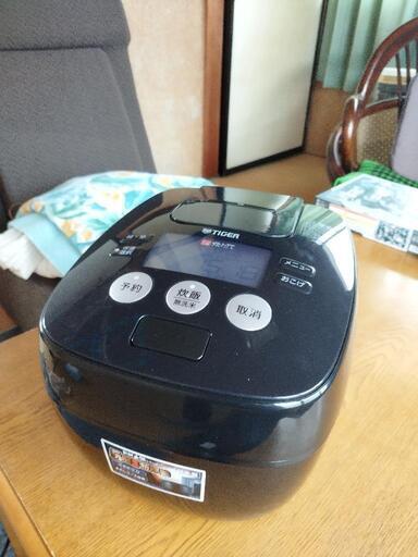 TIGER圧力IH炊飯ジャー「炊きたて」5.5合炊きで使用感も薄く美品かと！？
