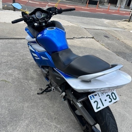バイク gsr250f