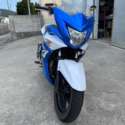 バイク gsr250f