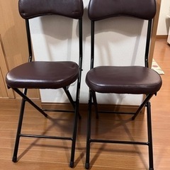 ニトリの折りたたみイス　2脚