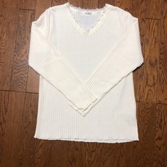 【受け渡し完了】しまむら　プチプラのあやコラボ　カットソー