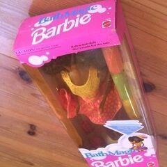 アメリカ製 1990年代MATTELマテル製『Bath Magic Barbie』 バービー人形★ 珍しい黒人タイプ 未開封◎状態は概ね良好◆の画像