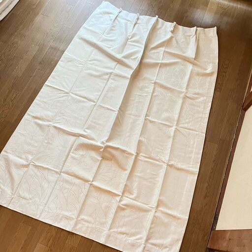 カーテン２枚（遮光１級・遮熱・遮音）