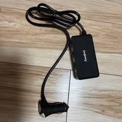 シガーソケット充電器とUSB