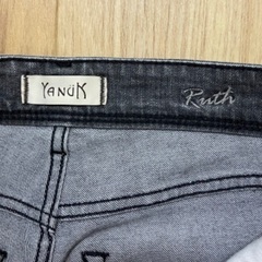 Yanuk スリムテーパードレディース Jeans ¥25,300 → ¥6500の画像