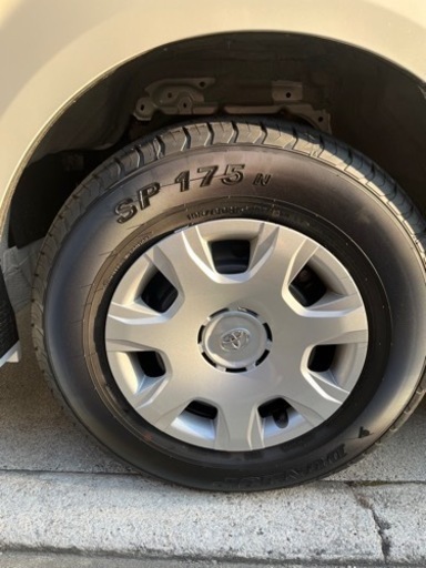 現金可　ハイエース純正タイヤホイールセット