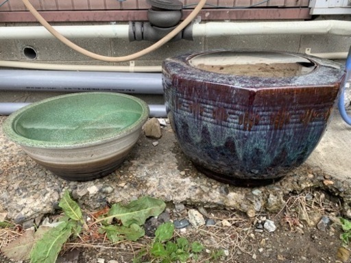 火鉢、陶器の鉢　メダカ鑑賞用