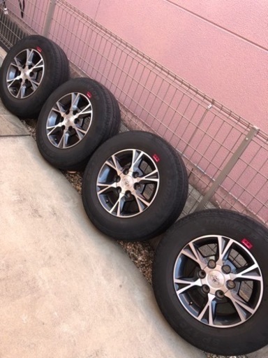 ハイエース純正アルミホイール