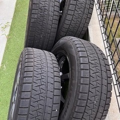 スタッドレスタイヤ・ホイール4本セットの画像