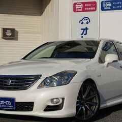 【デザインが人気で走行性能の良い車！！】　高級感のある乗り心地で...