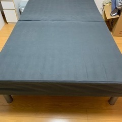 足付きマットレス兼ベッド　0円【10/26に引き取りにきてくれる方限定】※10/28午前も相談可の画像