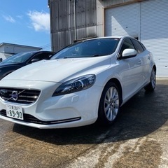 平成26年　ボルボV40   走行50000km