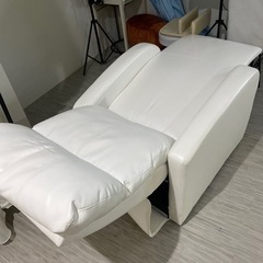 エステで使っていた倒せるチェアの画像
