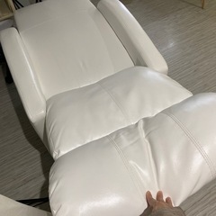 エステで使っていた倒せるチェアの画像
