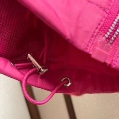 アシックス　ウインドブレーカーの画像